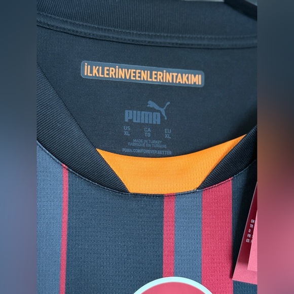 “Galatasaray SK” (Turkey) Men's Black and Red Jersey with Orange Accents - Picture 13 of 15